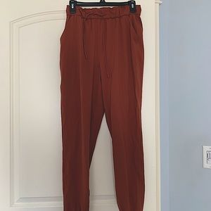 lululemon stretch high-rise jogger